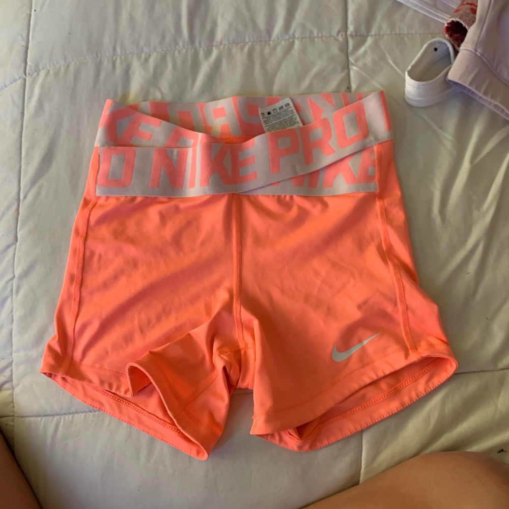 Nike Pro Intertwist shorts size XS
